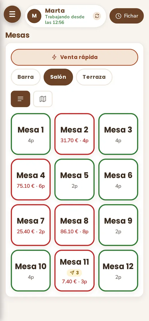 Mesas en el móvil del camarero